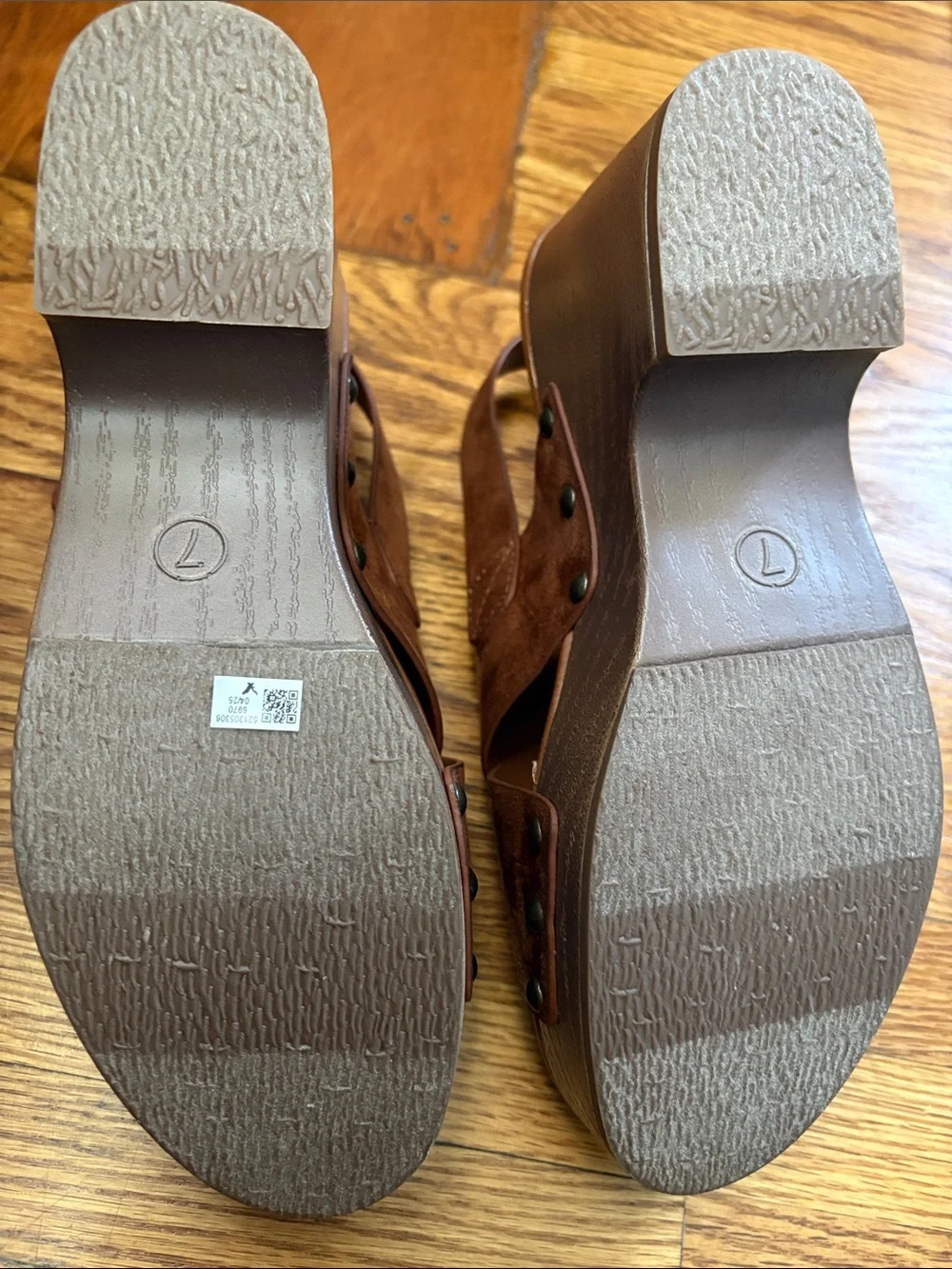 Women’s Brown Faux Suede Crisscross Slingback Sandals